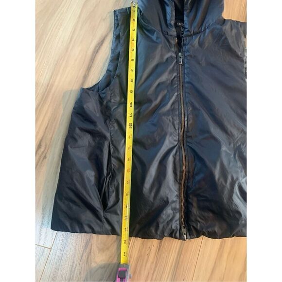 Black Sleeveless Puffer Vest with Hood Lightweight Outdoor Casual - Picture 8 of 10